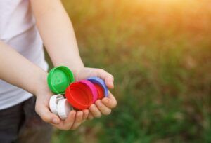 recyclage des bouchons en plastique